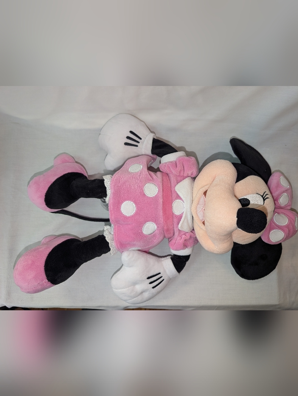 Disney Store Minnie Mouse - Picture 6 of 9